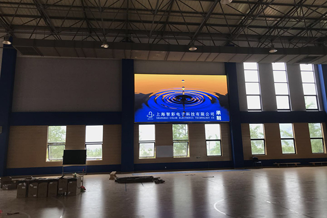 浙江溫州協(xié)和P4LED顯示屏項目由上海智彩科技設(shè)計、安裝